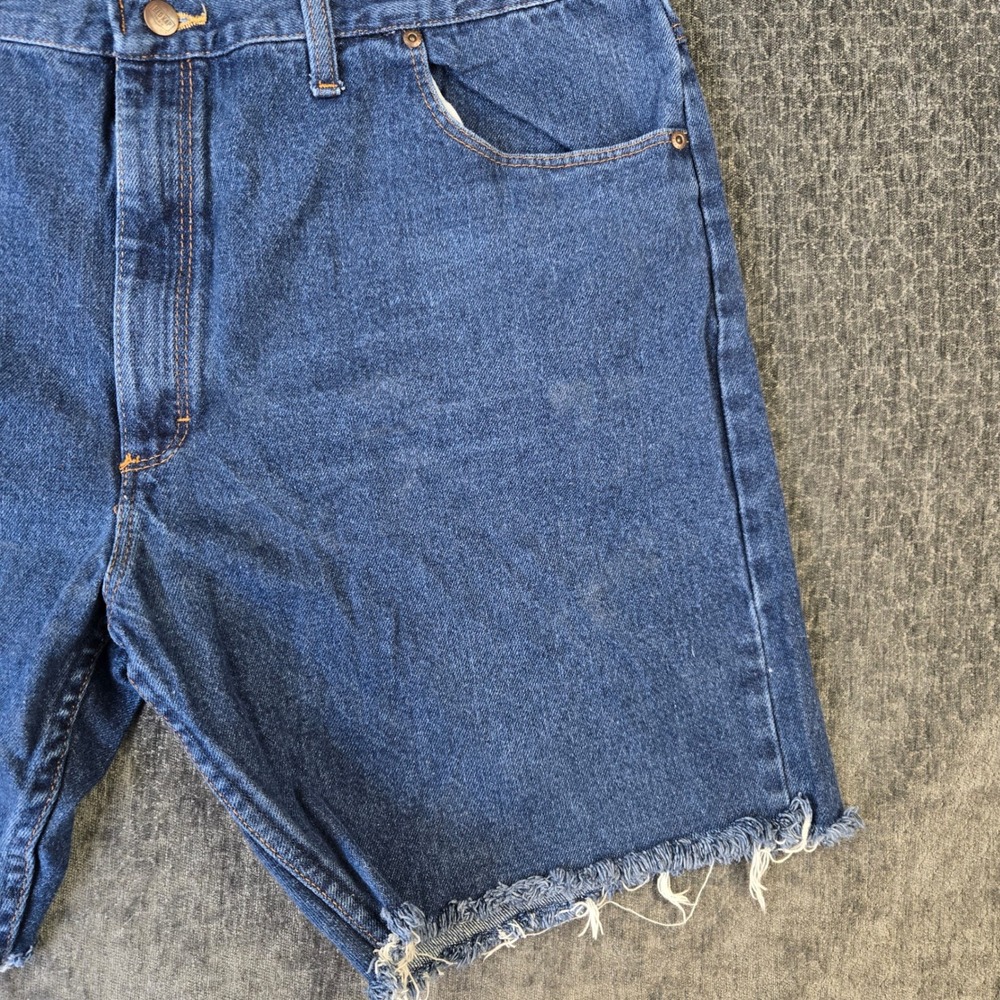 Red Kap Cutoff Denim Shorts Cotton Mens 44 Blue Raw Hem Workwear Casual - Picture 11 of 13